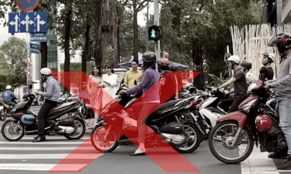 Mức phạt xe máy chuyển hướng không đúng quy định 